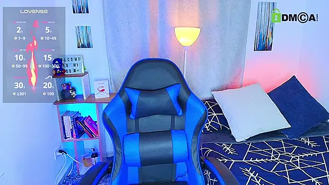 Snapshot of aron_wi chatting on November 19, 2025, 1:05 am aron wi online show from November 19, 2025, 1:05 am