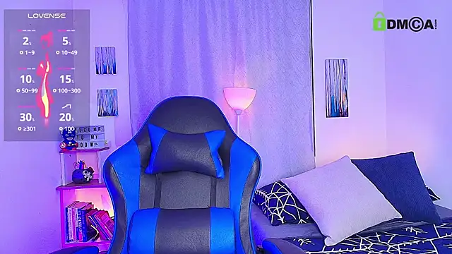 Snapshot of aron_wi chatting on October 31, 2025, 10:01 am aron wi online show from October 31, 2025, 10:01 am