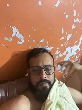 Aaditya-Fucker online show from October 3, 2025, 4:08 pm