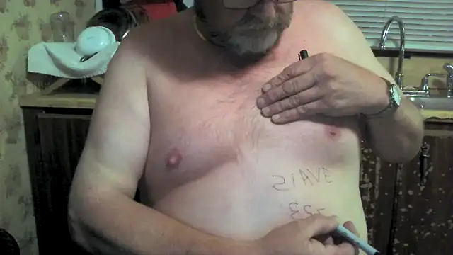 Snapshot of Leggs4U chatting on March 29, 2026, 5:20 am Leggs4U online show from March 29, 2026, 5:20 am