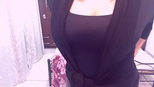 DivinSandra online show from March 27, 2026, 7:17 am