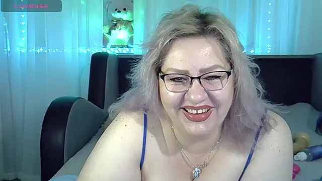 AngelinaGlam online show from September 20, 2025, 6:46 pm