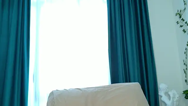 Snapshot of Brenda_M00n chatting on February 22, 2025, 7:34 am Brenda M00n online show from February 22, 2025, 7:34 am