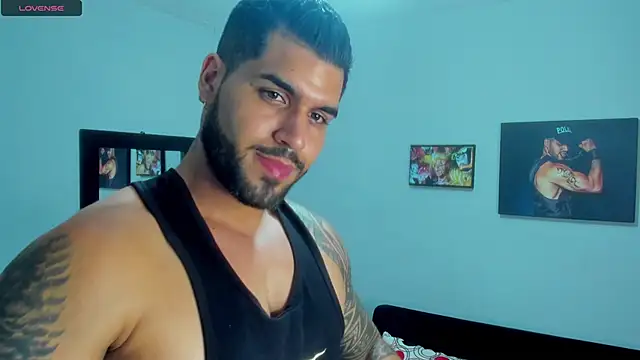 Snapshot of SamirHazard97 chatting on March 21, 2025, 3:22 am SamirHazard97 online show from March 21, 2025, 3:22 am