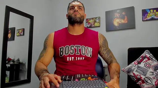 Snapshot of SamirHazard97 chatting on November 27, 2025, 8:31 pm SamirHazard97 online show from November 27, 2025, 8:31 pm