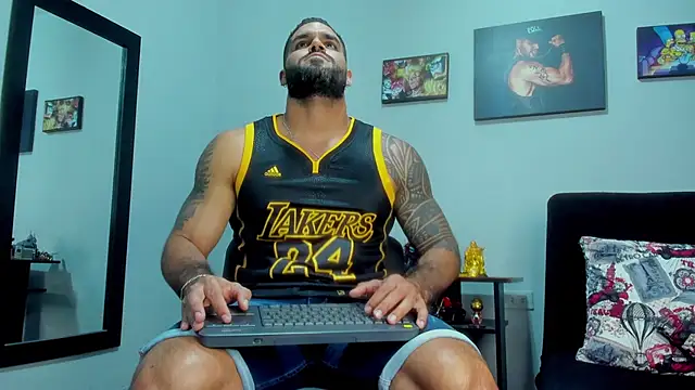 Snapshot of SamirHazard97 chatting on October 18, 2025, 9:06 pm SamirHazard97 online show from October 18, 2025, 9:06 pm