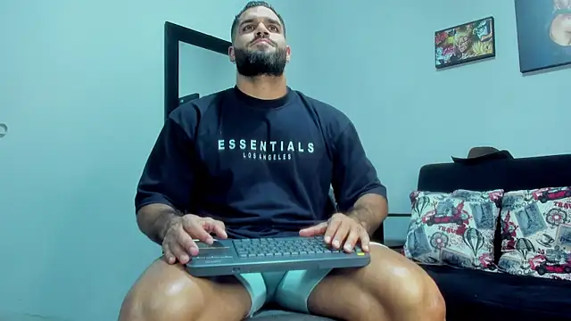 Snapshot of SamirHazard97 chatting on October 4, 2025, 7:59 pm SamirHazard97 online show from October 4, 2025, 7:59 pm