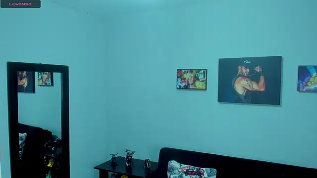 Snapshot of SamirHazard97 chatting on March 9, 2025, 2:39 am SamirHazard97 online show from March 9, 2025, 2:39 am