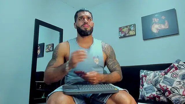 Snapshot of SamirHazard97 chatting on October 11, 2025, 9:16 pm SamirHazard97 online show from October 11, 2025, 9:16 pm