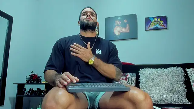 Snapshot of SamirHazard97 chatting on September 25, 2025, 8:15 pm SamirHazard97 online show from September 25, 2025, 8:15 pm