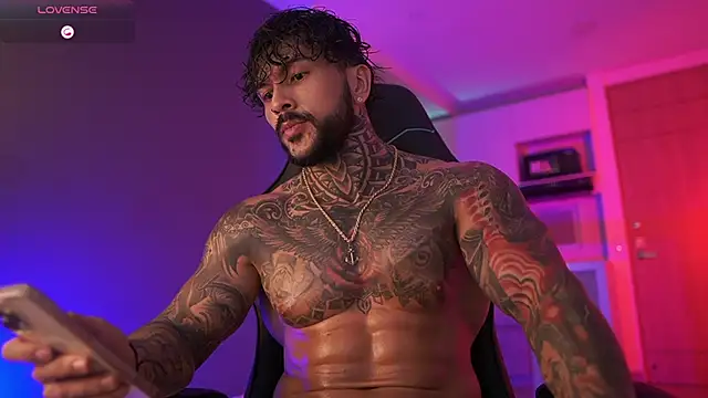 Snapshot of mariano_costa chatting on October 19, 2025, 2:47 am mariano costa online show from October 19, 2025, 2:47 am