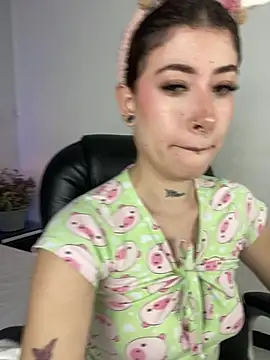 melody suarez online show from March 16, 2025, 8:10 pm