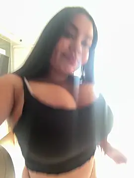 Snapshot of valeria2019hot chatting on February 17, 2025, 10:05 pm valeria2019hot online show from February 17, 2025, 10:05 pm