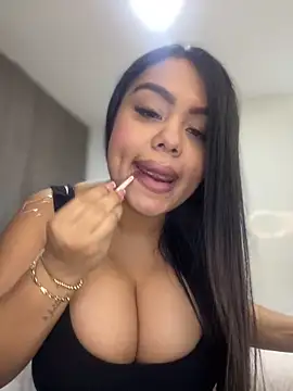 Snapshot of valeria2019hot chatting on December 9, 2024, 4:05 pm valeria2019hot online show from December 9, 2024, 4:05 pm