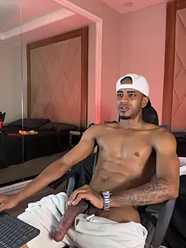 AaronCruz  online show from March 19, 2026, 10:48 am