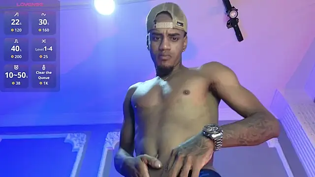 Snapshot of AaronCruz_ chatting on September 13, 2025, 1:11 pm AaronCruz online show from September 13, 2025, 1:11 pm