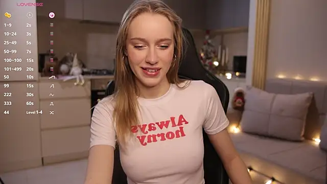 Snapshot of PollyAgata chatting on January 6, 2026, 7:07 pm PollyAgata online show from January 6, 2026, 7:07 pm