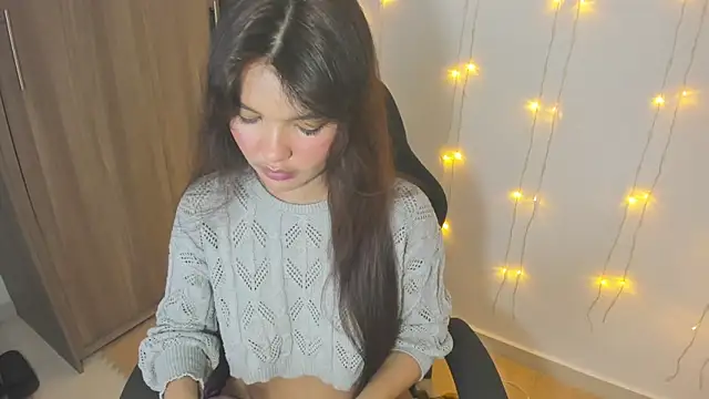 Snapshot of jessii_ca chatting on October 17, 2025, 6:43 pm jessii ca online show from October 17, 2025, 6:43 pm