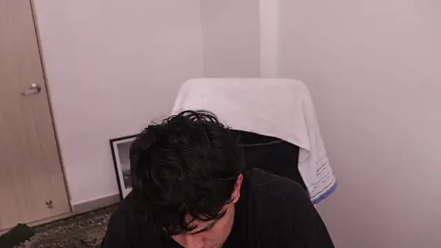 Tony Hoffa online show from April 1, 2026, 8:39 pm