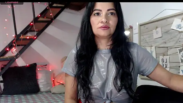 Snapshot of luna_sky83 chatting on September 17, 2025, 7:21 am luna sky83 online show from September 17, 2025, 7:21 am