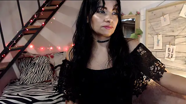 Snapshot of luna_sky83 chatting on February 25, 2025, 5:52 am luna sky83 online show from February 25, 2025, 5:52 am