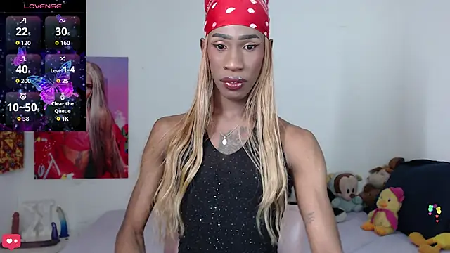 Snapshot of Kendall_Gil chatting on October 30, 2025, 6:12 am Kendall Gil online show from October 30, 2025, 6:12 am