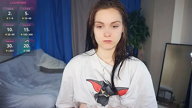 RandiAshv online show from February 6, 2025, 5:03 am