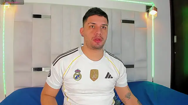 Jacoob19  online show from November 26, 2025, 1:22 pm