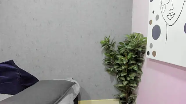 Snapshot of Tiffany_mendez chatting on February 5, 2026, 12:12 pm Tiffany mendez online show from February 5, 2026, 12:12 pm