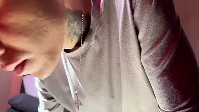 Saturno v online show from March 13, 2025, 7:06 pm