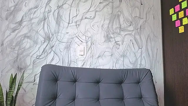 Saturno v online show from December 15, 2025, 7:52 pm