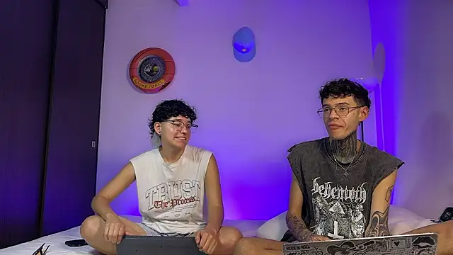 Saturno v online show from April 28, 2026, 2:27 am