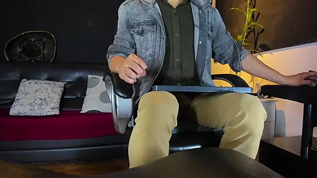 alessandro wye online show from February 13, 2026, 4:45 am