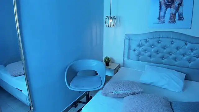 escarleth   online show from February 28, 2026, 1:22 pm