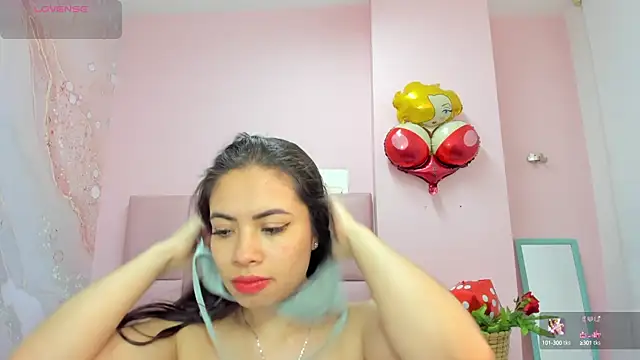 Snapshot of soyzarahtorres chatting on September 30, 2025, 12:27 am soyzarahtorres online show from September 30, 2025, 12:27 am