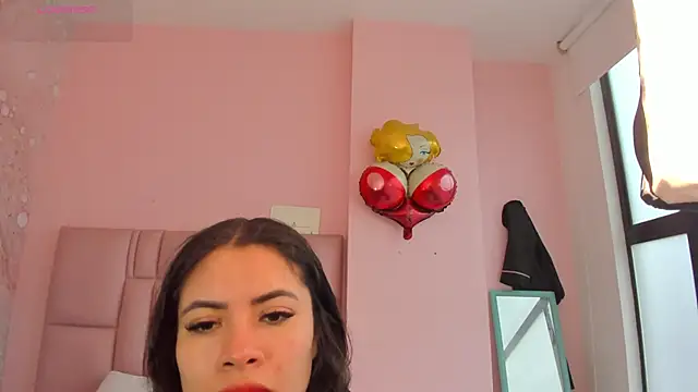 soyzarahtorres online show from November 29, 2025, 5:57 pm