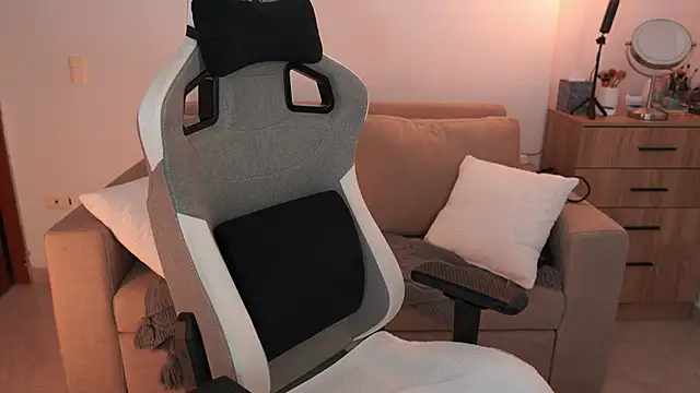 Snapshot of anyacutex chatting on February 8, 2026, 6:49 pm anyacutex online show from February 8, 2026, 6:49 pm