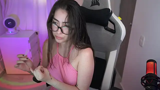 Snapshot of anyacutex chatting on October 28, 2025, 7:46 pm anyacutex online show from October 28, 2025, 7:46 pm