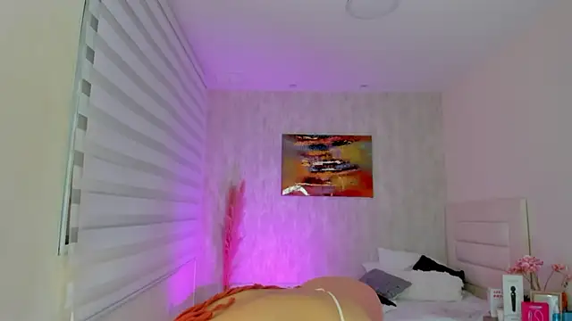 Snapshot of Keni_malf chatting on November 16, 2025, 3:44 am Keni malf online show from November 16, 2025, 3:44 am