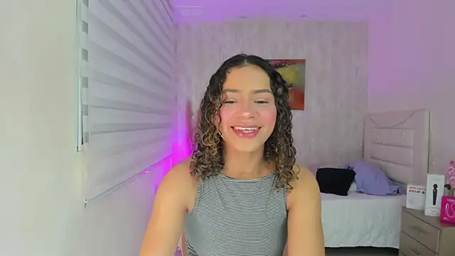 Snapshot of Keni_malf chatting on September 11, 2025, 3:06 am Keni malf online show from September 11, 2025, 3:06 am