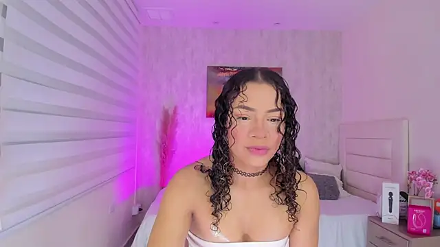 Snapshot of Keni_malf chatting on November 21, 2025, 3:16 am Keni malf online show from November 21, 2025, 3:16 am