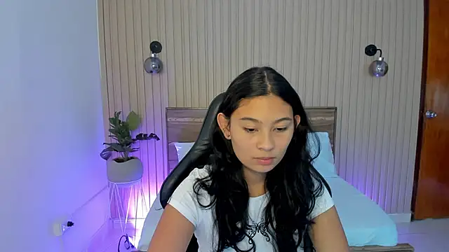 Snapshot of melody_flowers chatting on January 28, 2025, 12:22 pm melody flowers online show from January 28, 2025, 12:22 pm