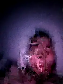 wariacik0024 online show from April 25, 2026, 11:46 pm