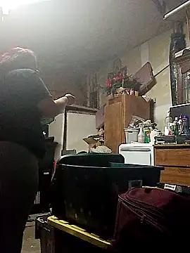 lilbishmiss online show from October 22, 2025, 6:35 am