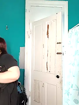 lilbishmiss online show from March 17, 2025, 9:02 pm