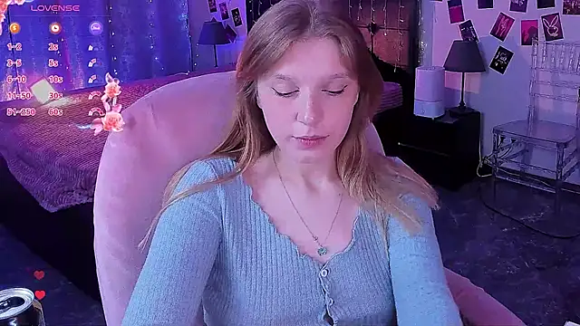 KarambaMoon online show from July 5, 2026, 8:59 pm