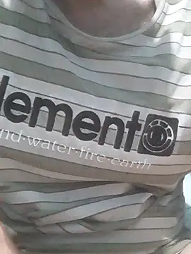 hugosafado333 online show from October 11, 2025, 5:52 am