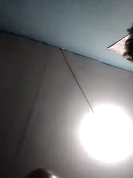 hugosafado333 online show from February 16, 2025, 3:58 am