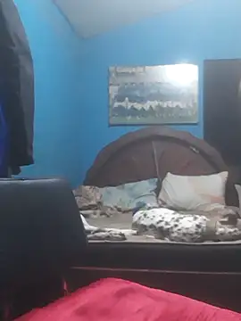 hugosafado333 online show from September 13, 2025, 6:35 am