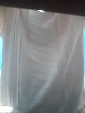 hugosafado333 online show from October 25, 2025, 4:44 am